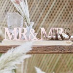 Επιγραφή ακρυλική Ροζ Χρυσό / Rose Gold  Mr & Mrs